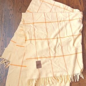 Tex/Alpa Alpaca Wool Plaid Throw Blanket Light Butter Yellow with Fringe Peru